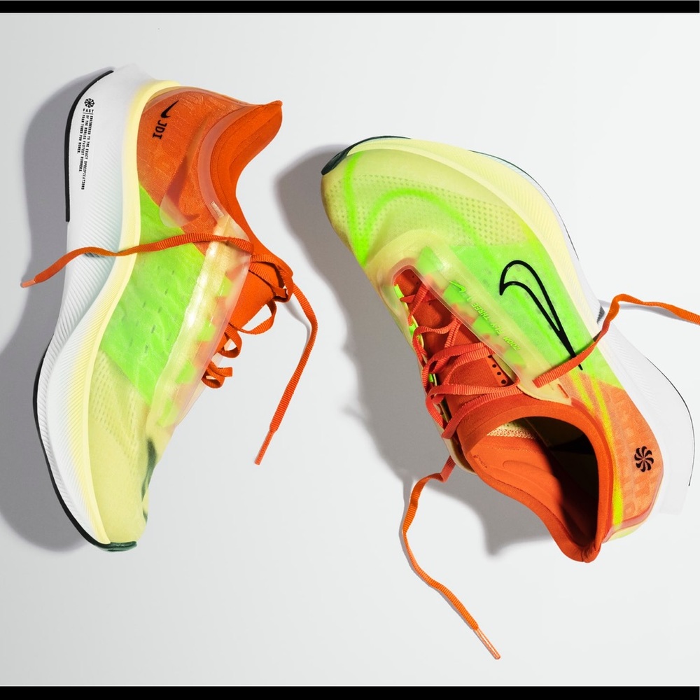 NIKE Zoom Fly 3.  Only 60 miles on them. Super light and fast!   🏃‍♀️ 💨